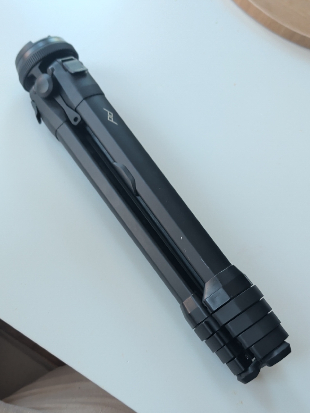 Peak Design Aluminum Travel Tripod (V1) - Compact Portable Photo & Video Stand